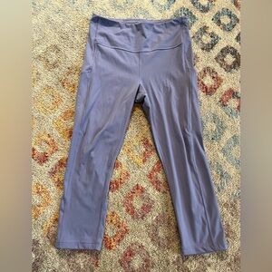 Athleta Periwinkle Blue Ultimate Stash Pocket Capri Leggings